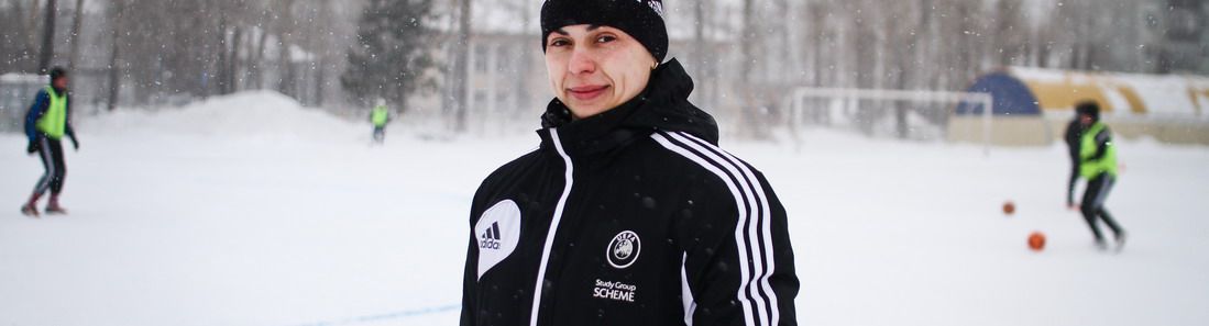 Матч футболистов в Новокузнецке будет судить женщина