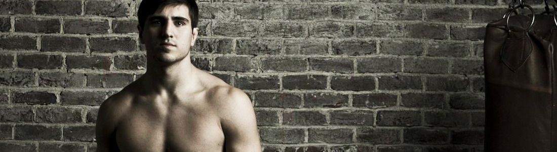 Артем Вахитов успешно защитил титул чемпиона мира по версии GLORY